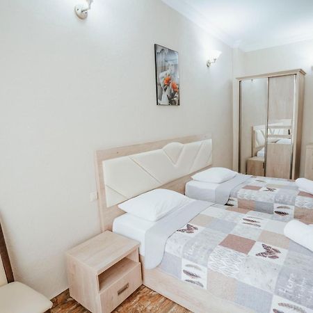 Hotel General Batumi Kültér fotó