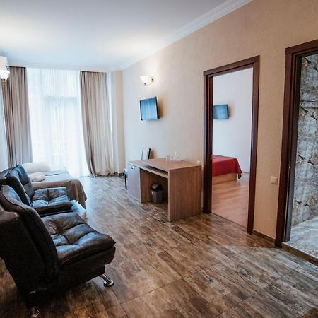 Hotel General Batumi Kültér fotó