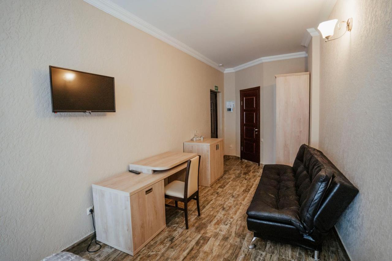 Hotel General Batumi Kültér fotó