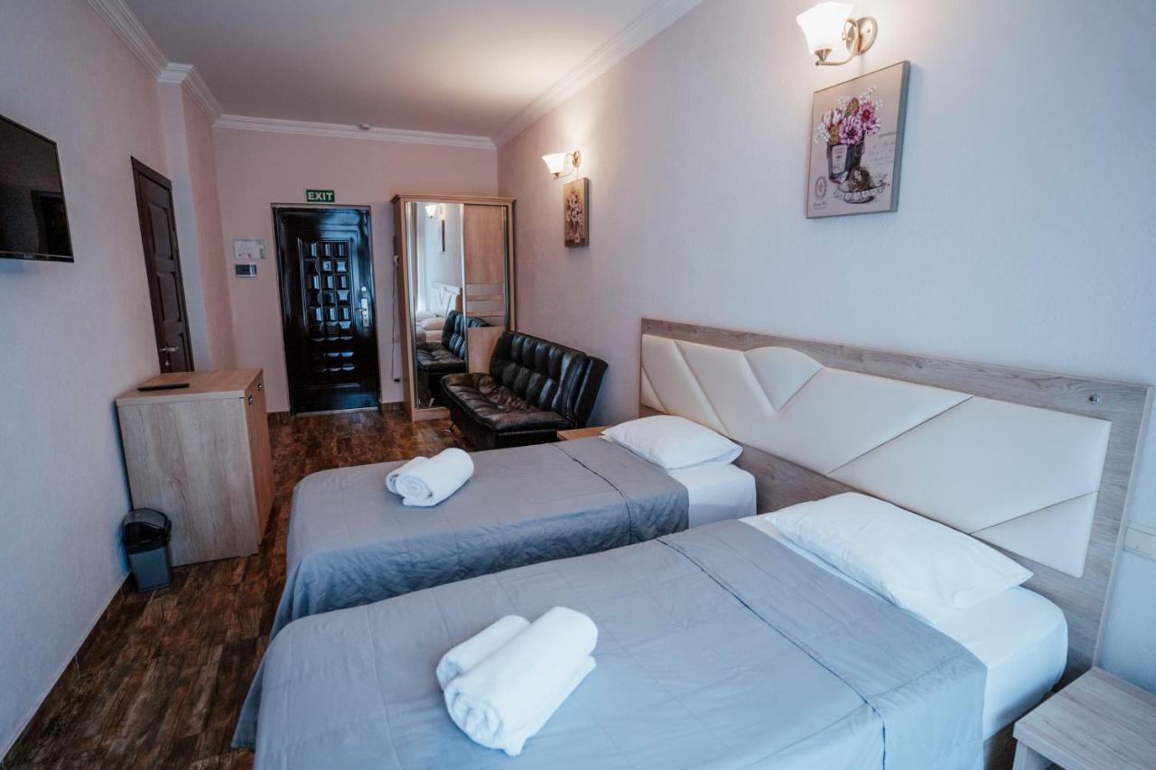 Hotel General Batumi Kültér fotó
