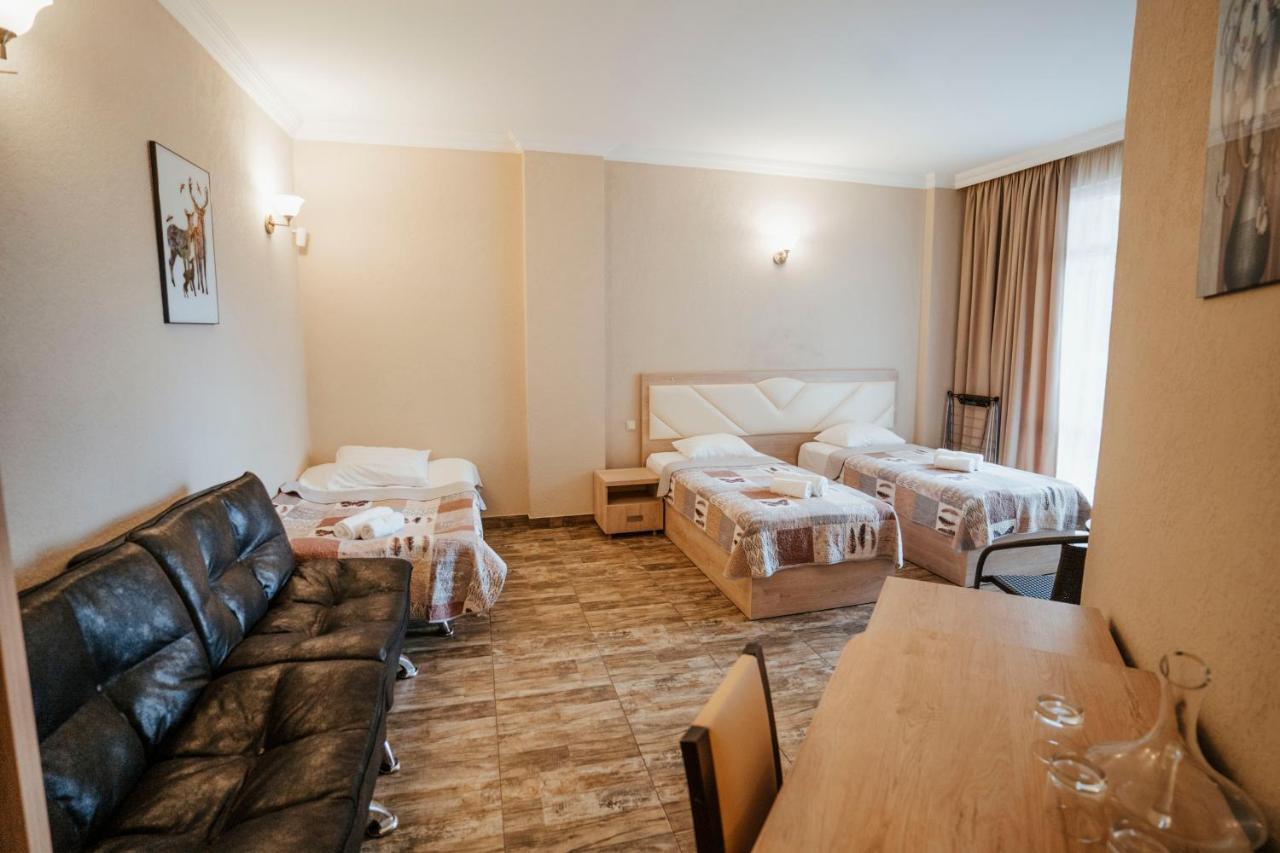 Hotel General Batumi Kültér fotó