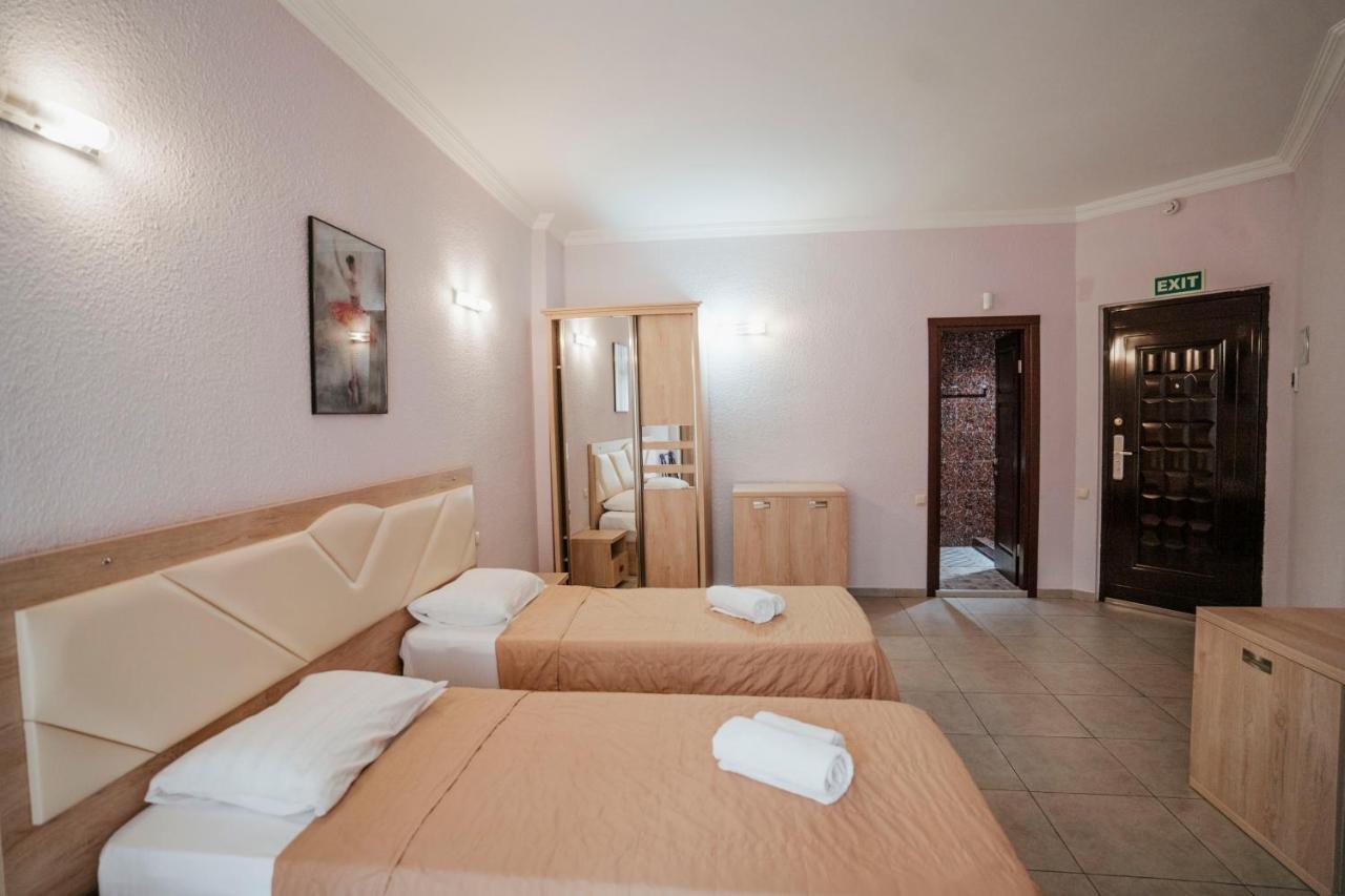 Hotel General Batumi Kültér fotó