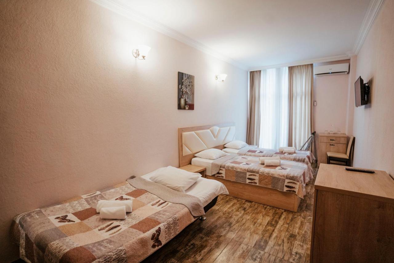 Hotel General Batumi Kültér fotó