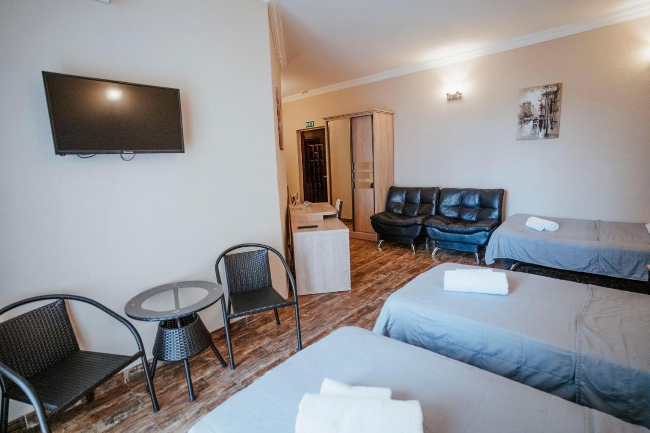 Hotel General Batumi Kültér fotó