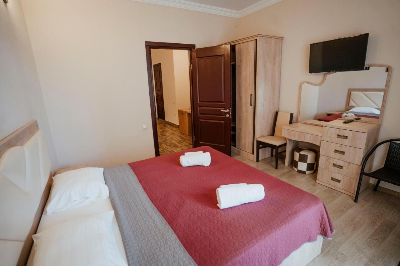 Hotel General Batumi Kültér fotó