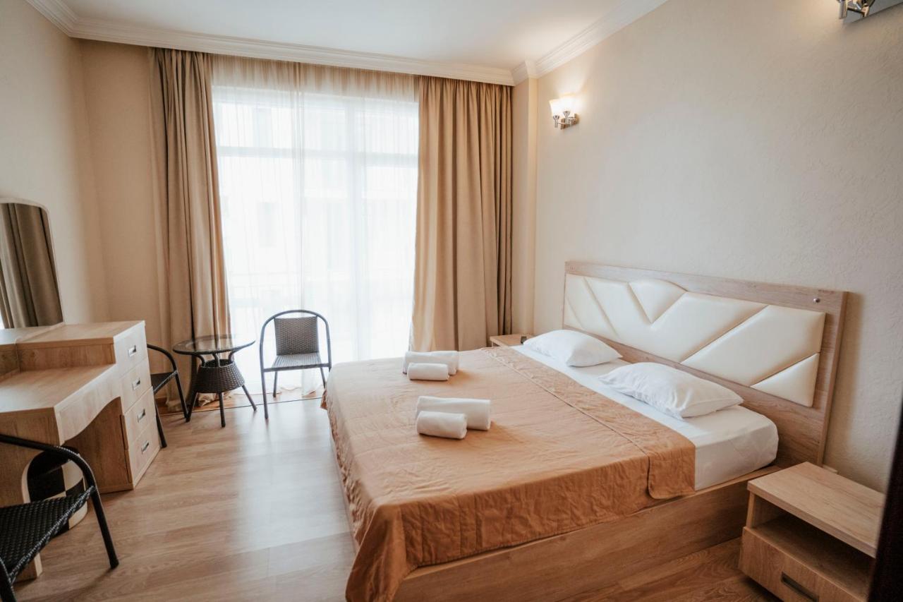 Hotel General Batumi Kültér fotó